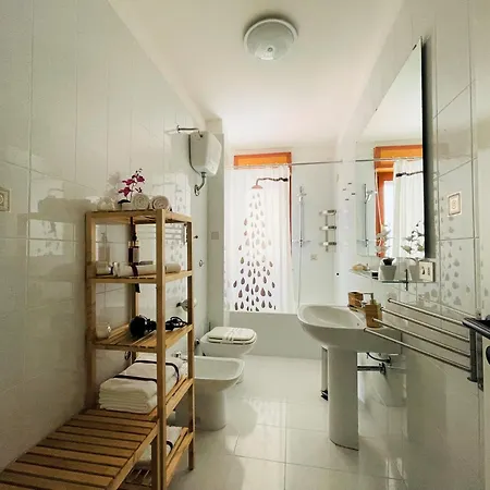 Interno 5 Appartamento *